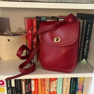 EUC immaculate condition coach 1996 red leather sidekick